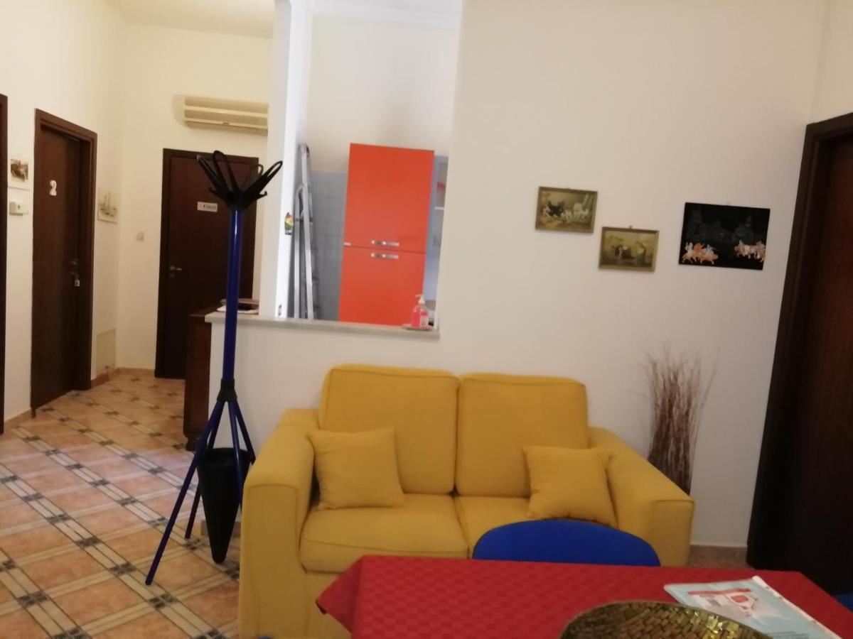 Casa Claudia Hotel Palermo Esterno foto