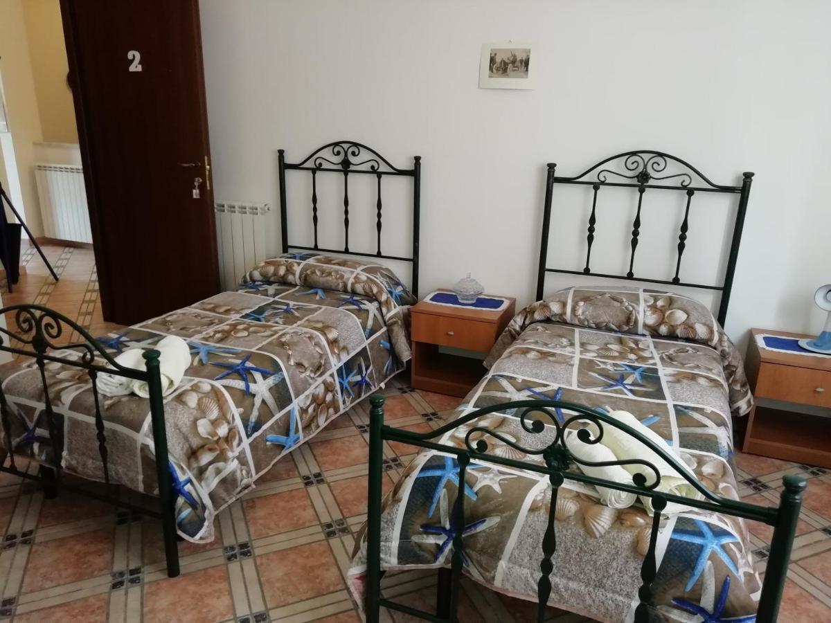 Casa Claudia Hotel Palermo Esterno foto