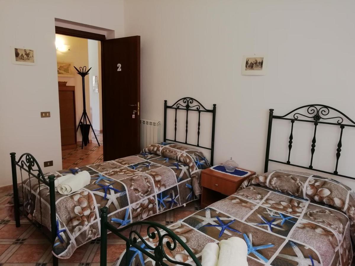 Casa Claudia Hotel Palermo Esterno foto