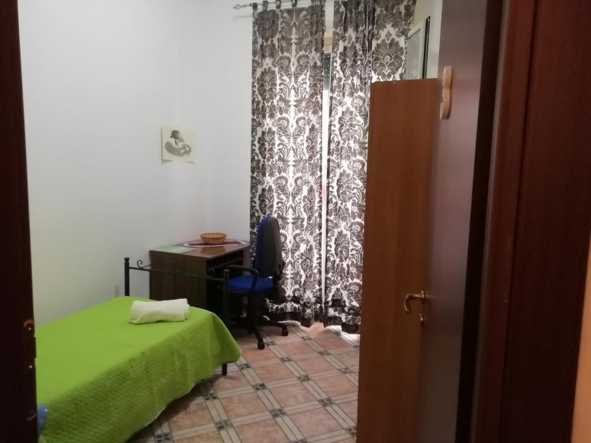 Casa Claudia Hotel Palermo Esterno foto
