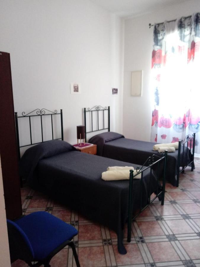 Casa Claudia Hotel Palermo Esterno foto