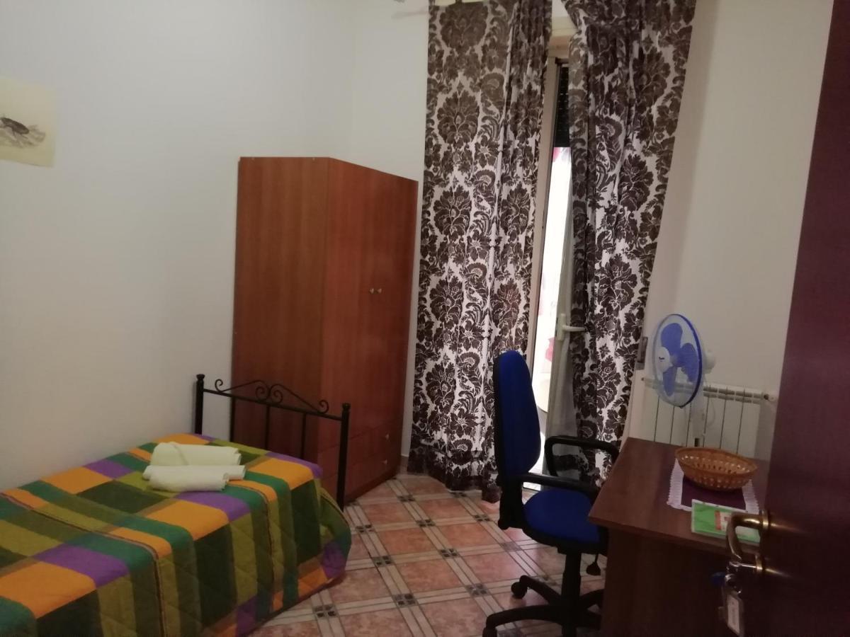 Casa Claudia Hotel Palermo Esterno foto