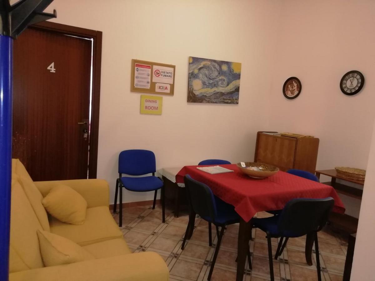 Casa Claudia Hotel Palermo Esterno foto